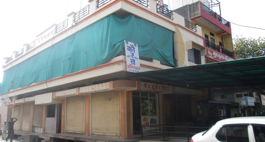 Veer Gurjar Hotel, Barwah 1